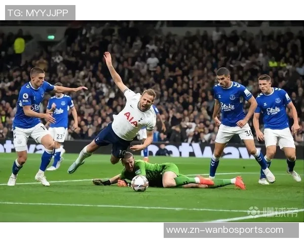 萨顿盛赞凯恩足球头脑称其为英格兰历史最佳射手之一