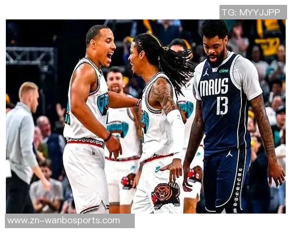 明日独行侠对阵热火戴维斯缺席13场后小概率复出引关注